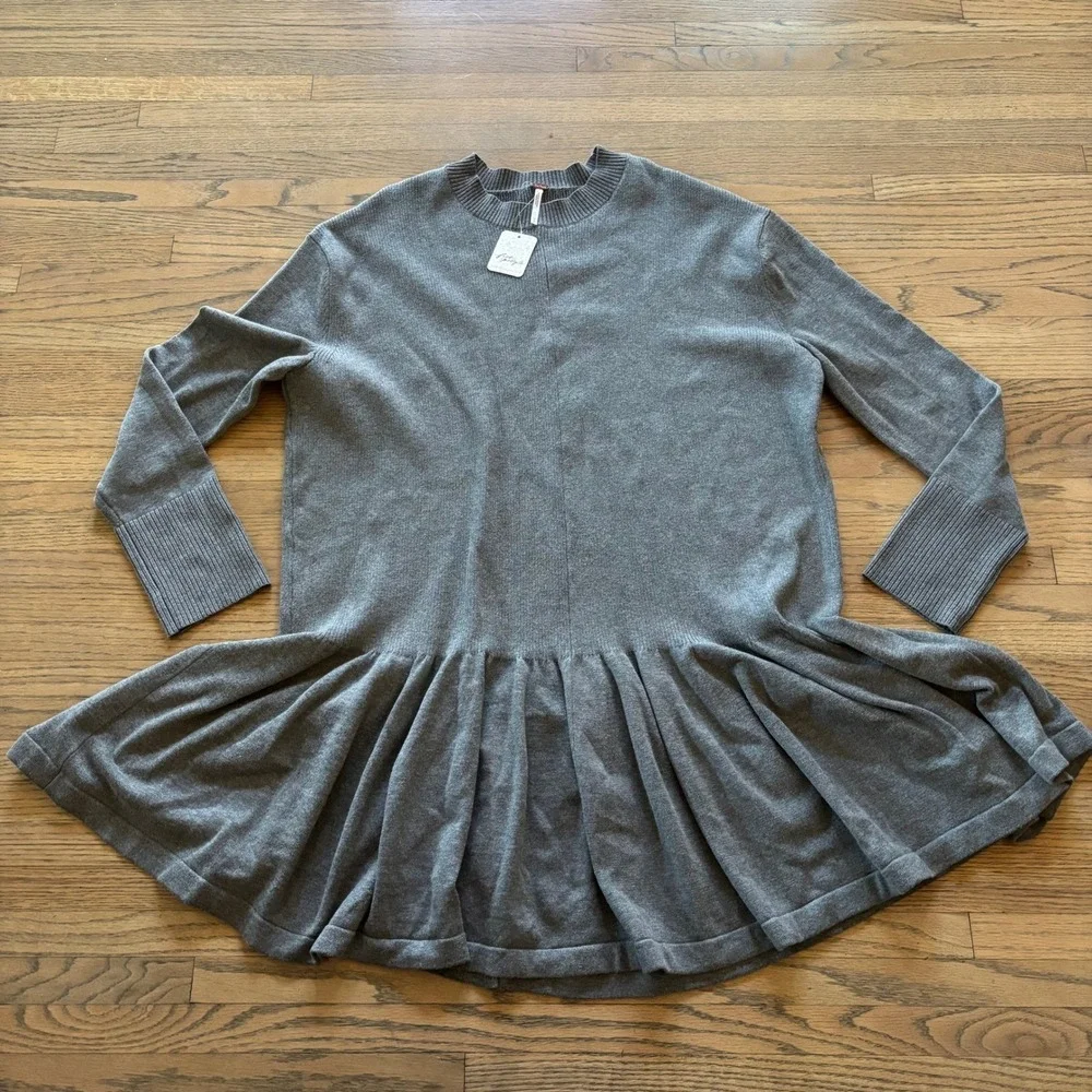 Free People Womens Grey Peplum Knit Tunic‎ Sweater Dress Size M NEW